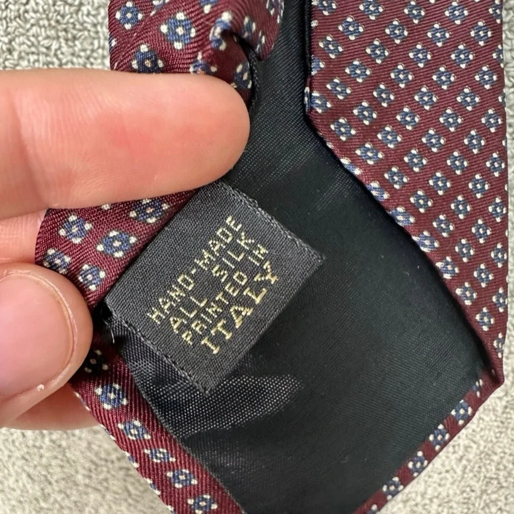 Britches of Georgetowne Mens Silk Tie Burgundy Blue Geometric Diamond Italy 59in
